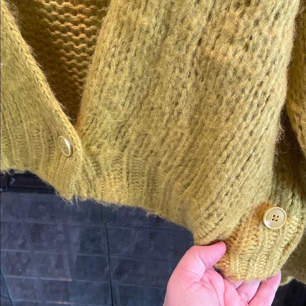 Steve Madden Kyan Cardigan - Picture 6 of 11